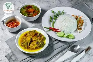 Hình ảnh Cơm gà kho sả ớt