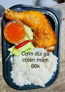 Hình ảnh cơm đùi gà chiên măm