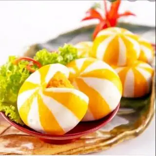 bánh  bao  nhân trứng  cá - 13.000 ₫ tại MumMum - Cá Viên Chiên & Lẩu Ly - Tên Lửa