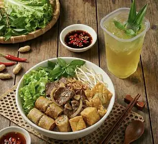 Combo1  Bún Thập Cẩm x 1 Ly trà sâm dứa - 85.000 ₫ tại Bếp Nhà Ngân - Bún nước tương & Bún mắm nêm - Hiệp Nhất