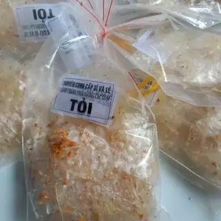 Bánh tráng trộn tỏi - 12.000 ₫ tại Ngọc Loan Thanh Trúc - Tré Trộn & Chân Gà Sốt Thái - Lê Hồng Phong