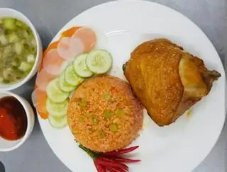 Hình ảnh CƠM MÁ ĐÙI CHIÊN MẮM TỎI