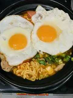 Hình ảnh mỳ cay trứng
