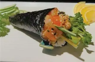 HR9. Poki Handroll99,000 VND - 142.000 ₫ tại Ichihana Sushi - Cao Thắng