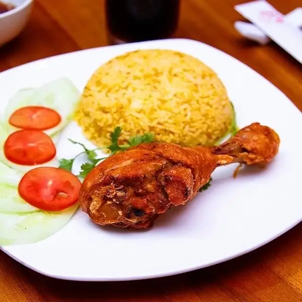 Cơm gà xối mỡ (Đùi tỏi nhỏ) - 59.000 ₫ tại Cơm Gà Xối Mỡ Bon Bon - Trần Xuân Soạn