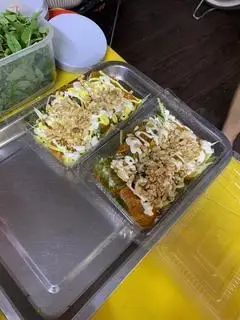 Hình ảnh Bánh tráng cuộn sốt mix vị