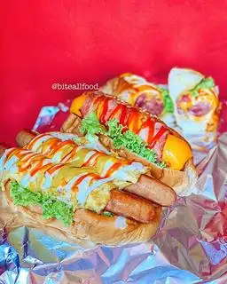Jumbo Frankfurt hotdog - 52.000 ₫ tại Hamada - Bánh Mì Hotdog, Salad & Xúc Xích - 95 Lý Nam Đế