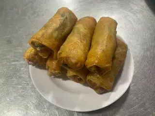 Chả giò - 10.000 ₫ tại Bánh Xèo & Bò Lá Lốt -  Kim Anh