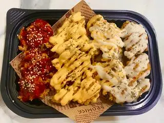 Hình ảnh kimbap+gà viên mix 3 vị 