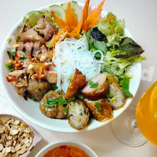 Bún nem rán, chả viên nướng phết mật ong ( Hình ảnh chỉ mang tính chất minh họa) - 45.000 ₫ tại Anh Beo Food - Bún Thịt Nướng, Nem Chả & Bánh Tráng Trộn - Đào Duy Anh