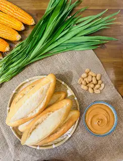 Bánh Mì Bơ Đậu - Peanut Butter Banh Mi - 25.000 ₫ tại Bánh Mì Chay Tịnh Phương - Bánh Mì Hội An - Đinh Tiên Hoàng