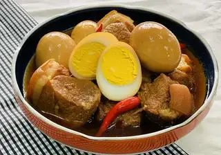Cơm thịt kho trứng  - 52.000 ₫ tại CƠM VĂN PHÒNG & NƯỚC ÉP - QUÁN A LÝ - Bình Trưng