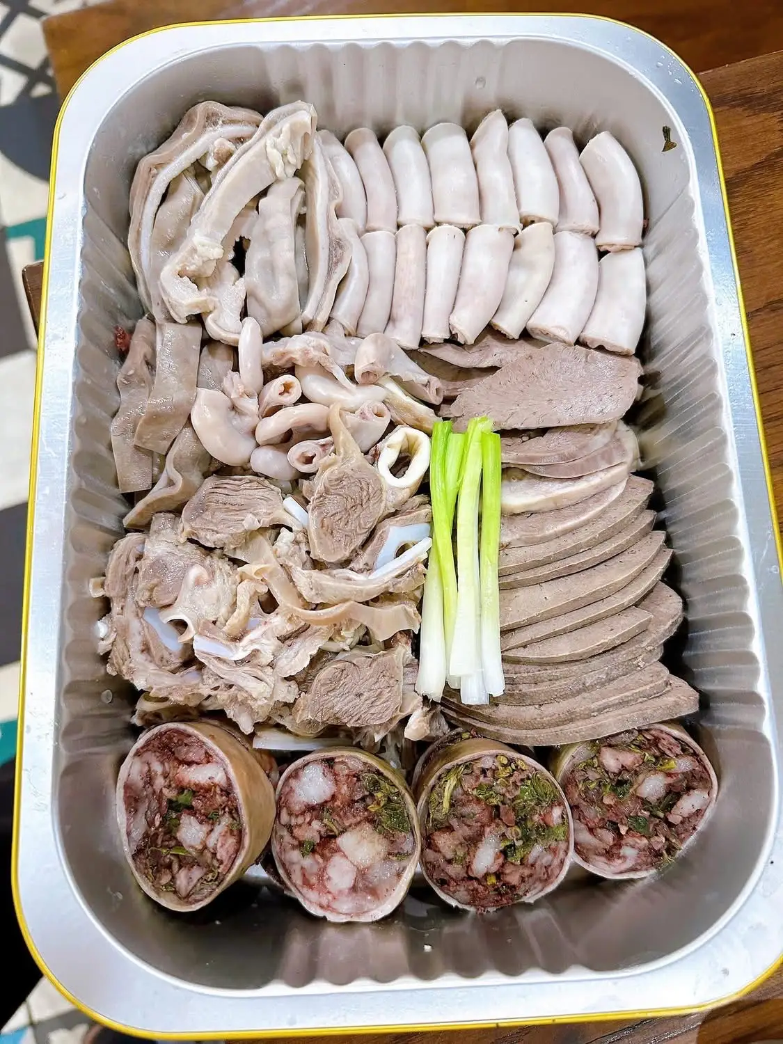 Sét đồi,phèo,cuống họng,dồi trường,gan,bao tử 1kg,tặng cháo 30k - 400.000 ₫ tại Cháo Lòng Má Heo 35A Ninh Bình- Vườn Lài