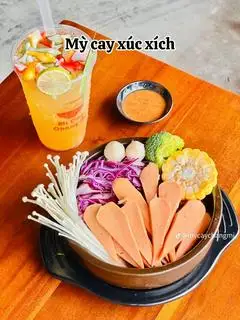 Mì Kim Chi Xúc Xích Cá Viên - 50.000 ₫ tại Chân Gà Sốt Thái & Mì Cay Win Win - Hoài Thanh