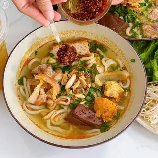 Hình ảnh Bánh canh cá lóc thập cẩm 