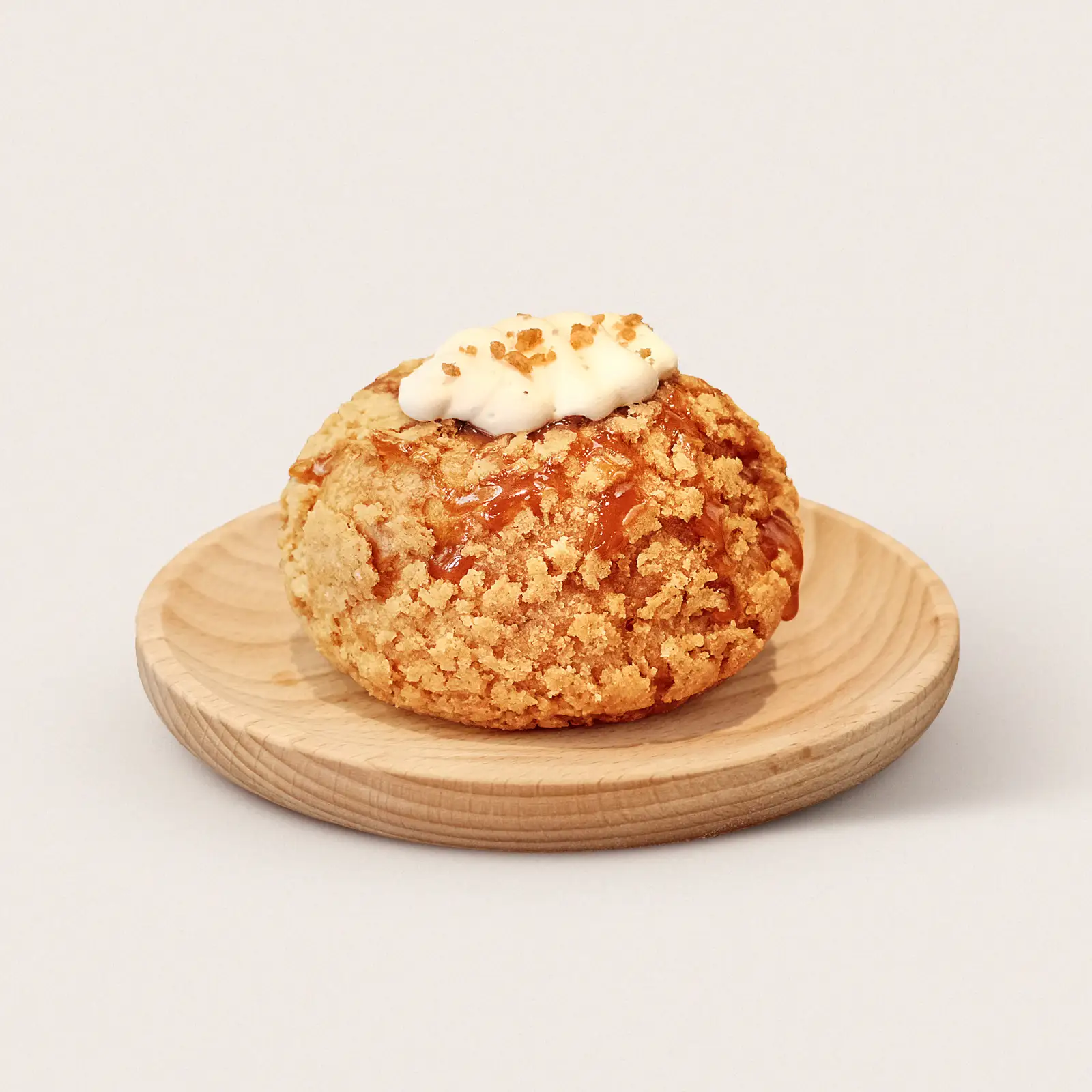 Vanilla Choux Craquelin - 55.000 ₫ tại Roll More - Cafe & Bakes - Bắc Hải