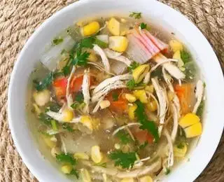 Hình ảnh Súp Gà Nấm Nõn Tôm Thanh Cua