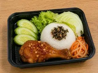 Hình ảnh Cơm đùi gà sốt cay
