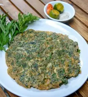 Hình ảnh Trứng Dán Ngải Cứu 