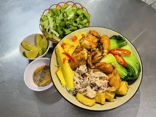 Hình ảnh Mỳ Ếch Chua Cay Bò Mỹ