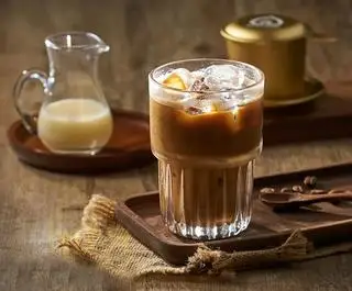 Cà phê sữa - 25.000 ₫ tại Tiệm Cà Phê Nhà Mình - Chung Cư Phạm Viết Chánh