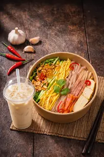 Hình ảnh Combo: Bún Nước Tương Đặc Biệt + Sữa Đậu Nành