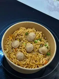 Hình ảnh Mì trộn 6 viên bò