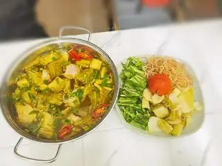 Lẩu Sườn Non Cải Chua  - 459.520 ₫ tại Niêu Xưa - Cao Thắng