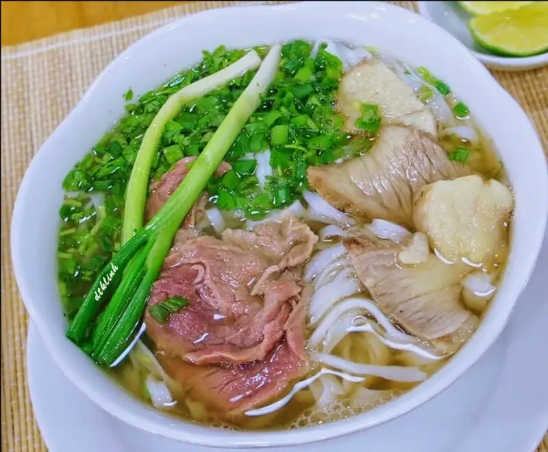Hình ảnh Phở Gầu