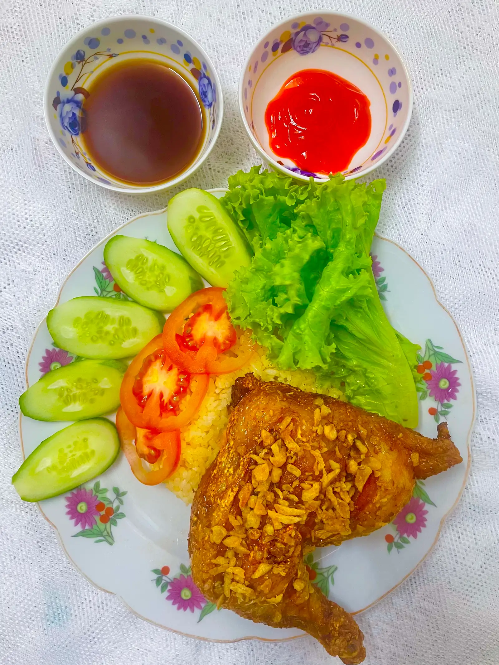 Cơm Đùi Gà Giòn Sốt Mắm Tỏi (Đùi Lớn) - 58.000 ₫ tại Cơm Gà Hồng Phát - Phạm Thế Hiển
