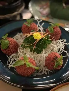 Hình ảnh Lệ chi ngũ phúc