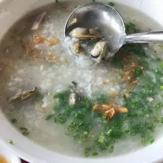 Cháo Hàu Sữa - 40.000 ₫ tại Bánh Hỏi Cháo Lòng Bình Định - Đường Số 8