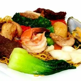 Hình ảnh Mì gói xào thập cẩm