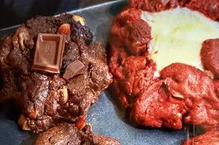 Hình ảnh Double Chocolate, Red Velvet