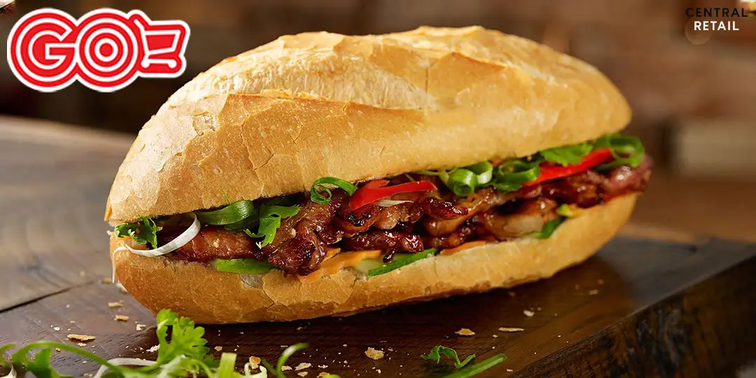 Bánh mì thịt nướng với trứng - 39.000 ₫ tại Bánh Mì Mặn & Bánh Mì Chay - Nguyễn Thị Minh Khai