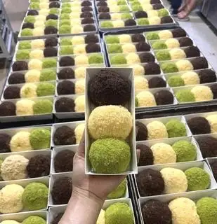 BÁNH CUSTARD HOTTREND EMART - 47.000 ₫ tại Tiệm Bánh Oanh Oanh - Bánh Kem & Bông Lan Trứng Muối - Sư Vạn Hạnh (Nối Dài)