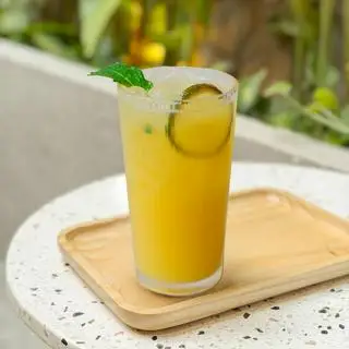 Cam Dừa Nhiệt Đới - 64.900 ₫ tại CaVa Beans - Coffee - Phạm Ngọc Thạch