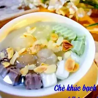 Hình ảnh Chè khúc bạch sen ba màu