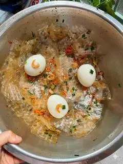 Hình ảnh Bánh Tráng Trộn Mỡ Hành Đơn Giản Hành Phi Trứng Cút 