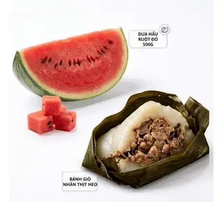 Hình ảnh Bánh giò thịt heo + Dưa hấu ruột đỏ cắt sẵn