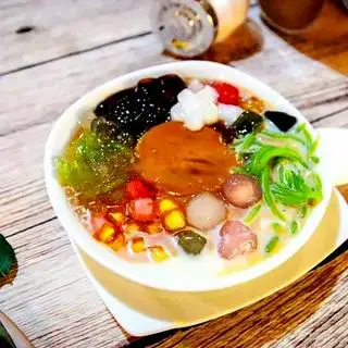 Hình ảnh Chè thập cẩm mix caramen