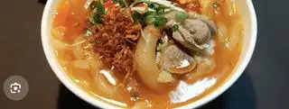 bánh canh giò heo+tôm+trứng cút+bò viên+bánh suông  - 75.000 ₫ tại Bánh Canh Cua Nhà Shin & Cua Hấp - Thái Phiên