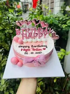 Bánh sinh nhật/bánh kem trang trí chữ HPBD - 360.000 ₫ tại Bánh Ngọt Mà Không Ngọt - Mì Cay, Tiramisu & Bánh kem - Gò Xoài