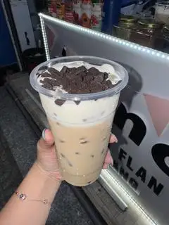 Hình ảnh Trà sữa olong kem oreo
