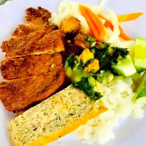 Cơm SƯỜN CHẢ/ Steamed Broken Rice with Grilled Pork Chop and Pork Pie - 48.000 ₫ tại Cơm Tấm 1111 - Huỳnh Tấn Phát