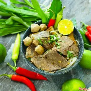 Hình ảnh Bún bò Thái (Signature)