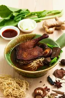 Mì vịt tiềm - 188.000 ₫ tại Hủ Tiếu Nam Vang Hồng Phát - Lý Tự Trọng
