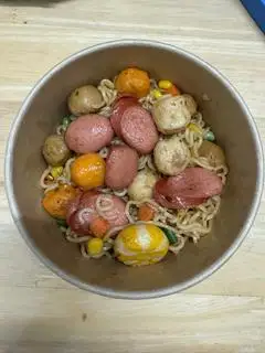 Hình ảnh Mì trộn viên
