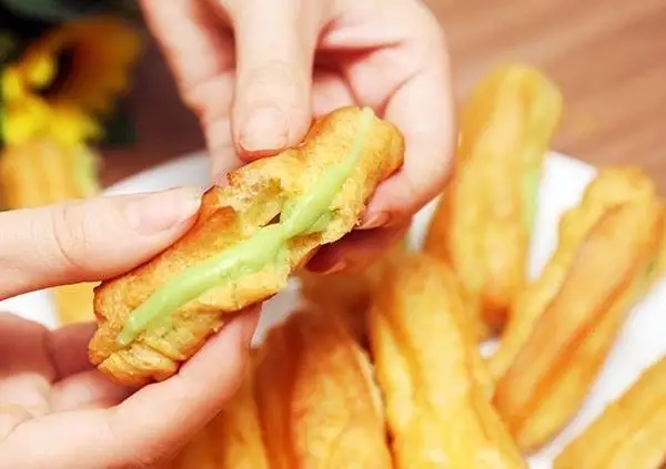 Bánh Su Kem Trà Xanh hộp 5 cái - 28.000 ₫ tại Bánh Su Kem Lib - Trường Chinh