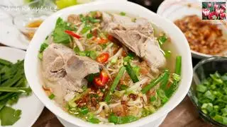 Hủ tiếu Thịt  - 40.000 ₫ tại Bún Riêu Cô Loan - Tô Hiệu